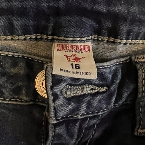Very gently worn True Religion jeans. - Picture 3 of 3